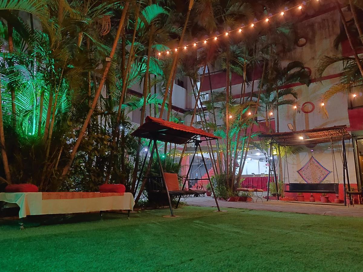 Girivihar Holiday Club - Pure Veg Lonavla Exterior foto